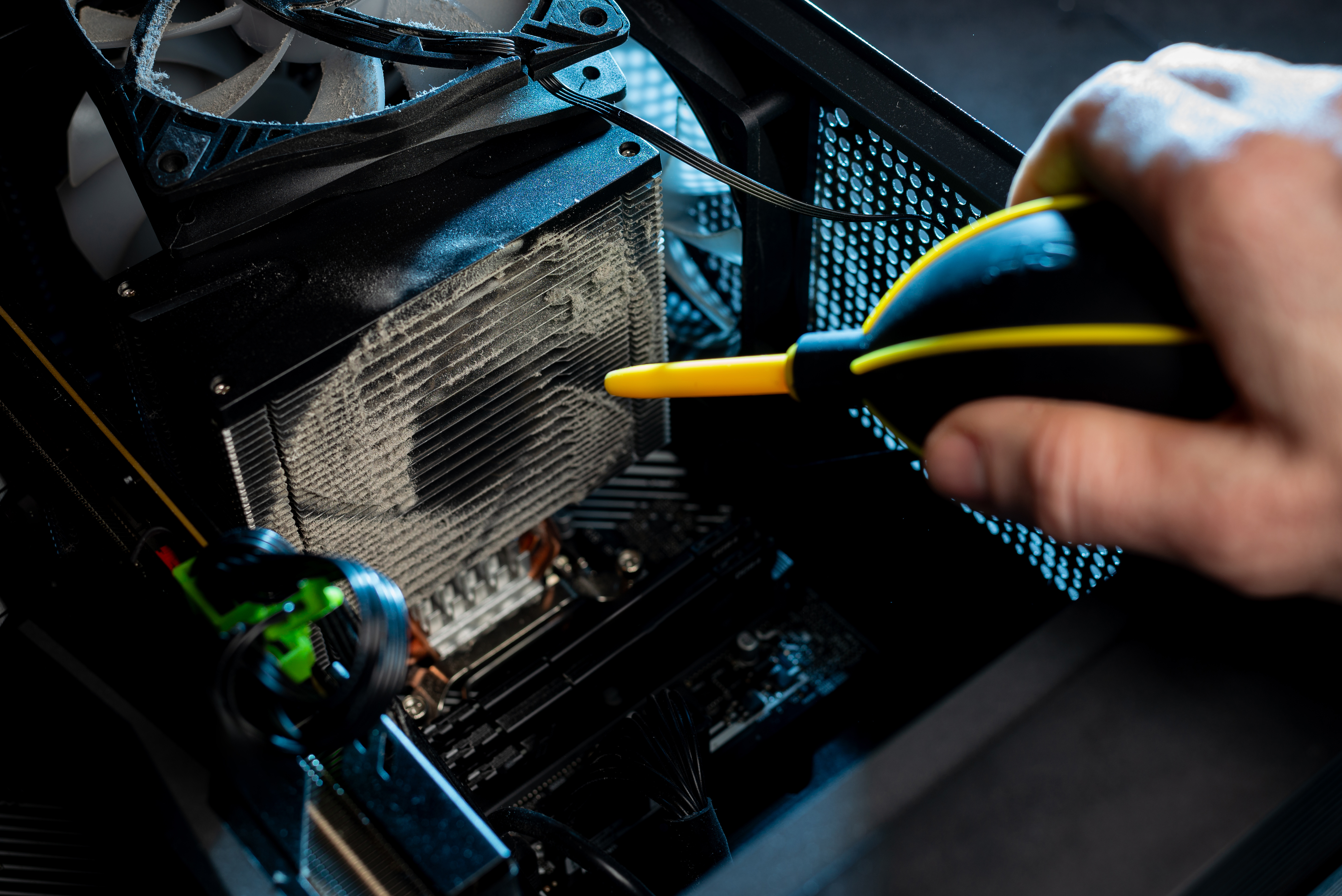 Deep Cleaning & Dust-Proofing